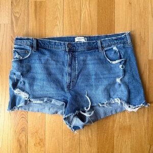 Abercrombie & Fitch The Mom High Rise Shorts 22/36